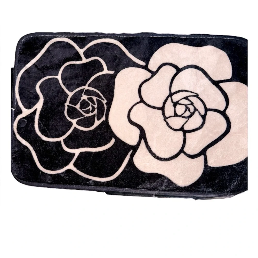 Elevate Your Space with Timeless Elegance: Black Cream Camellia flower rugs